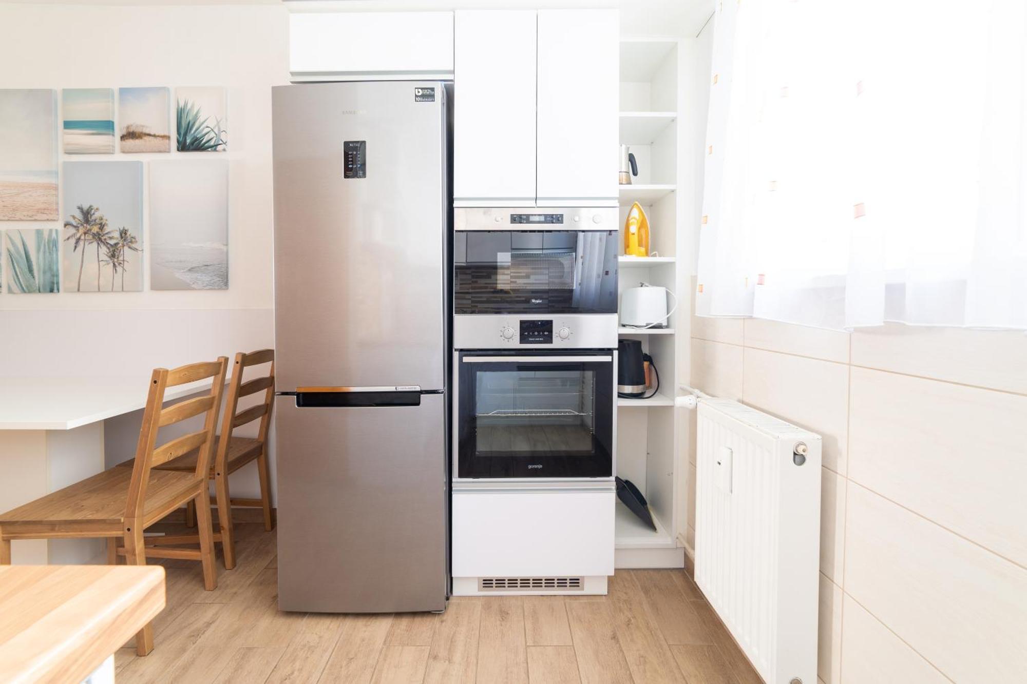 Comfort 14 -- Stylish City Apartment Netflix, Wi-Fi & Parking Miskolc Luaran gambar